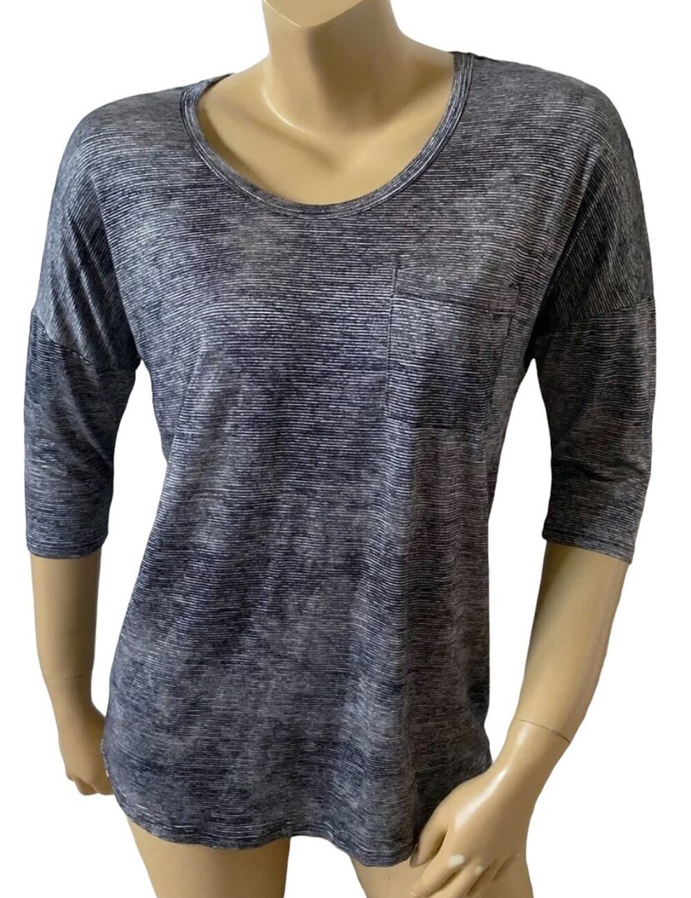 Misia Top Womens Small Gray Striped 3/4 Sleeve Back Button Pocket Tunic Tee